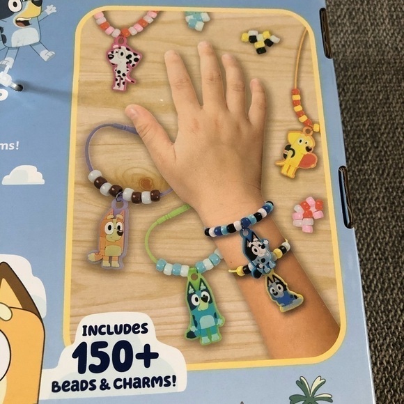 MOOSE Bluey Friendship Jewelry Set With Case - Picture 12 of 15